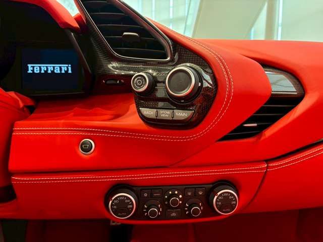 FERRARI 488SPIDER