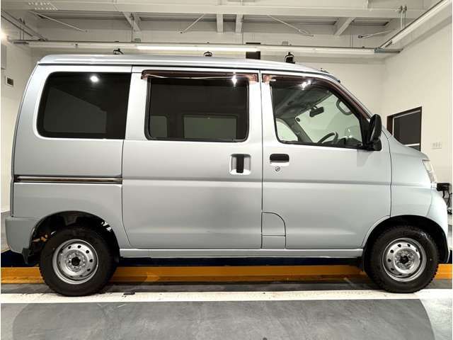 SAMBAR van 4WD