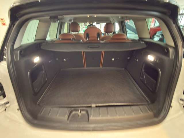 MINI COOPER S CLUBMAN