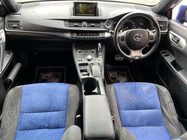 LEXUS CT200h