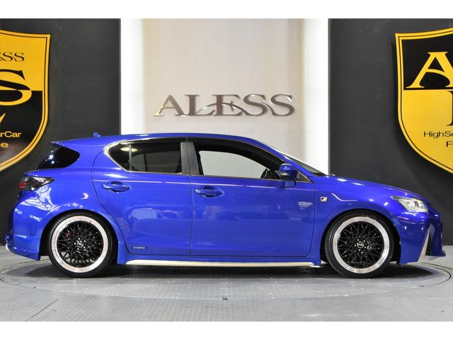 LEXUS CT200h