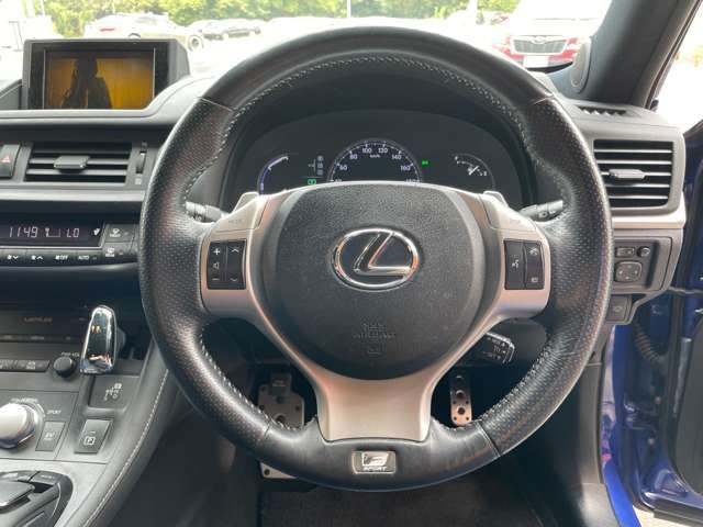 LEXUS CT200h