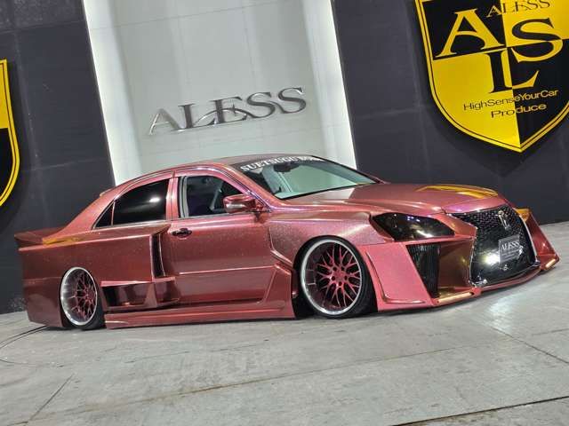 CROWN sedan