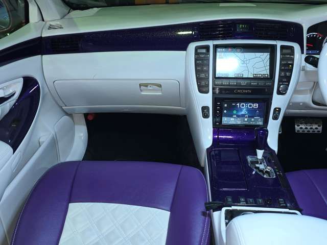 CROWN sedan