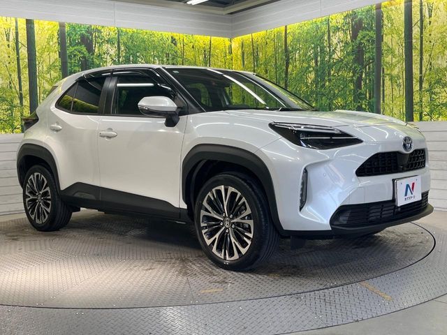 YARIS CROSS HYBRID