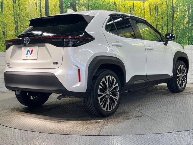 YARIS CROSS HYBRID
