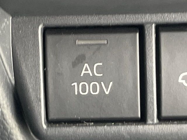PRIUS 4WD