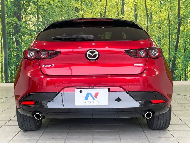 MAZDA3 FASTBACK