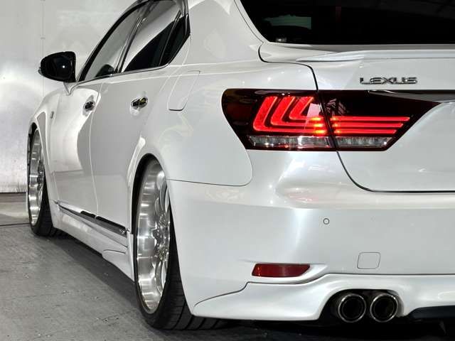 LEXUS LS460