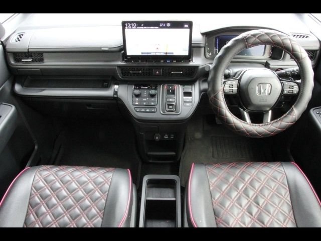 STEPWAGON e:HEV SPADA
