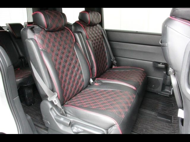 STEPWAGON e:HEV SPADA