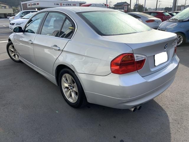 BMW 3 Series sedan