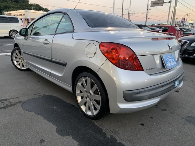 PEUGEOT 207CC