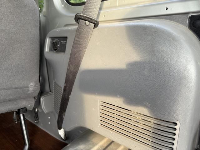 NV350 CARAVAN 4WD