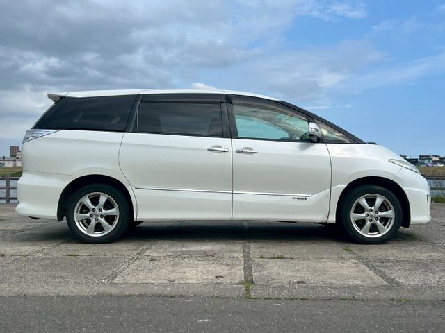 ESTIMA HYBRID 4WD