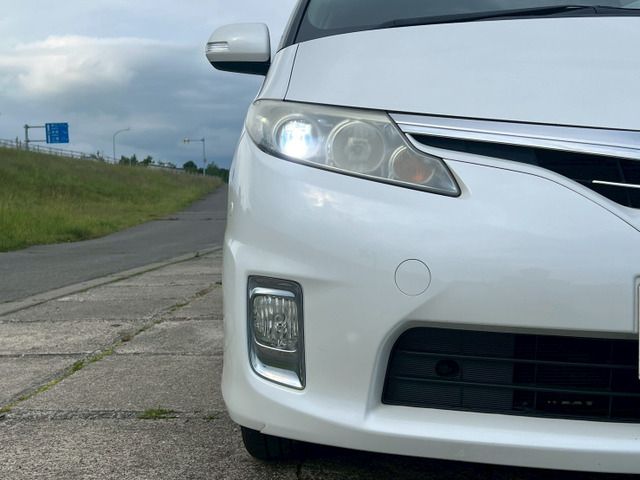 ESTIMA HYBRID 4WD