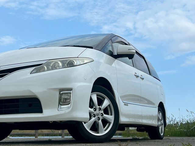 ESTIMA HYBRID 4WD