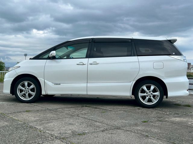 ESTIMA HYBRID 4WD