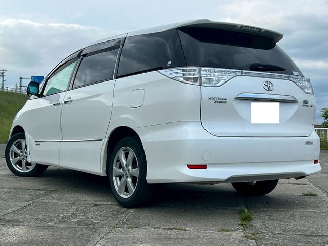 ESTIMA HYBRID 4WD