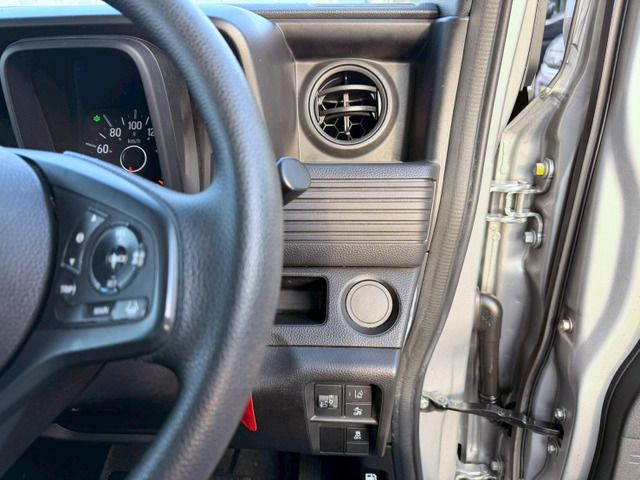 N-VAN