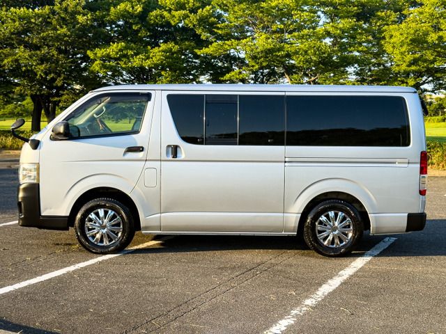 HIACE van 4WD