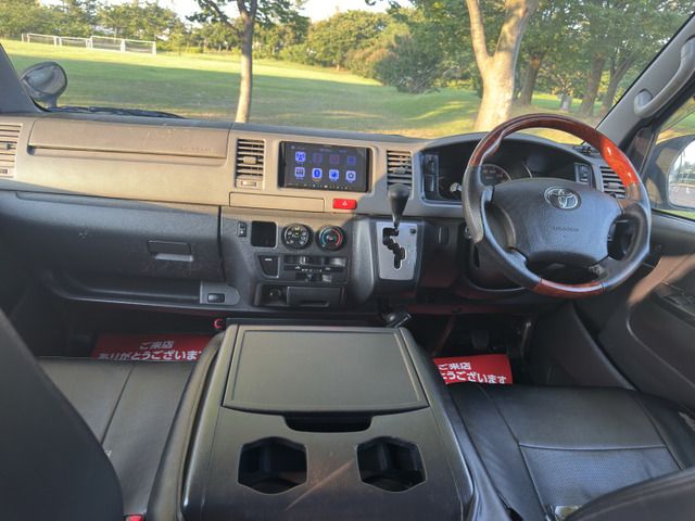 HIACE van 4WD