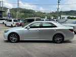 CROWN sedan hybrid