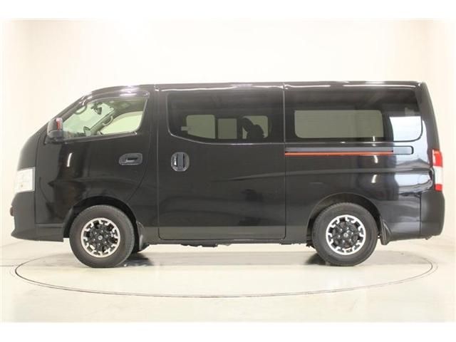 NV350 CARAVAN 4WD