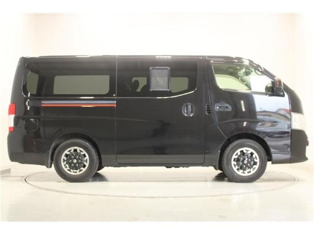 NV350 CARAVAN 4WD