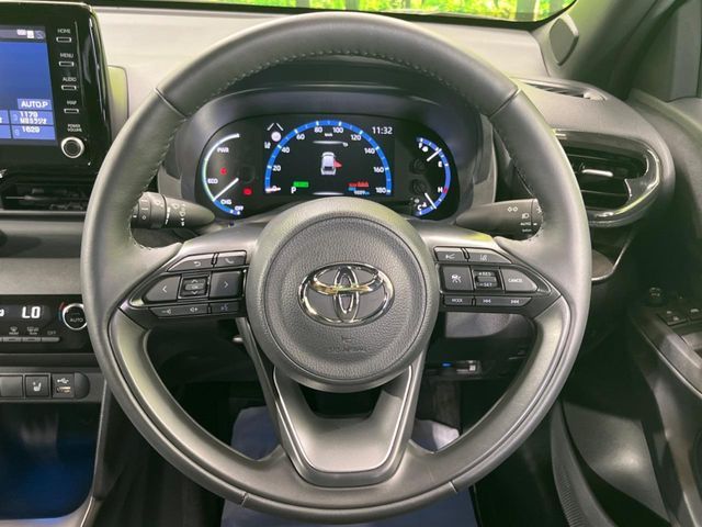 YARIS CROSS HYBRID