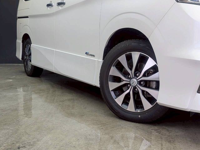 SERENA  S-HYBRID