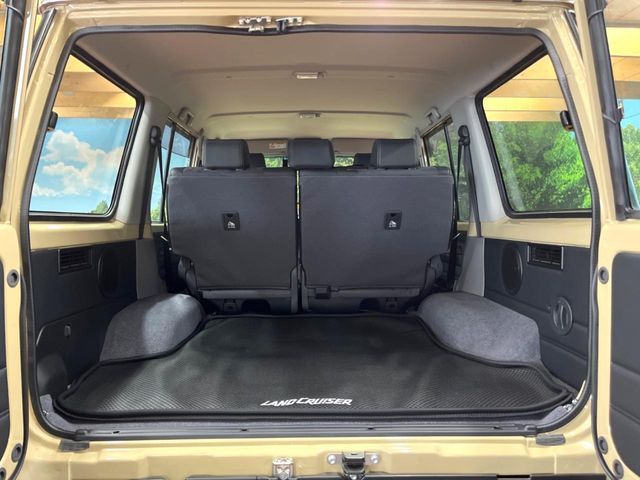 LANDCRUISER 70