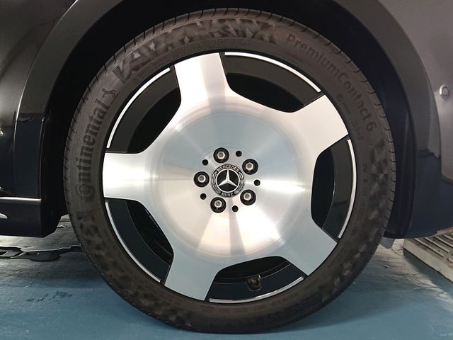 MERCEDES BENZ V class