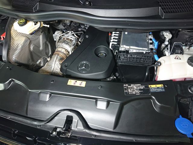 MERCEDES BENZ V class
