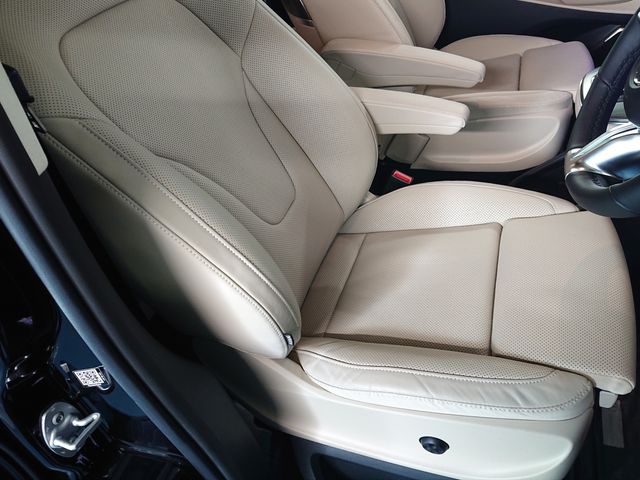 MERCEDES BENZ V class