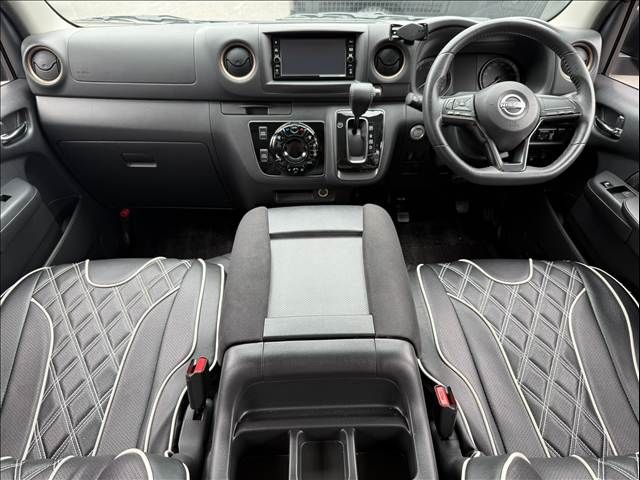CARAVAN van 2WD