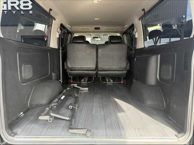 CARAVAN van 2WD
