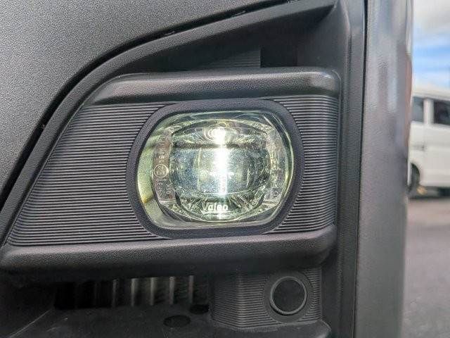 CARAVAN van 2WD
