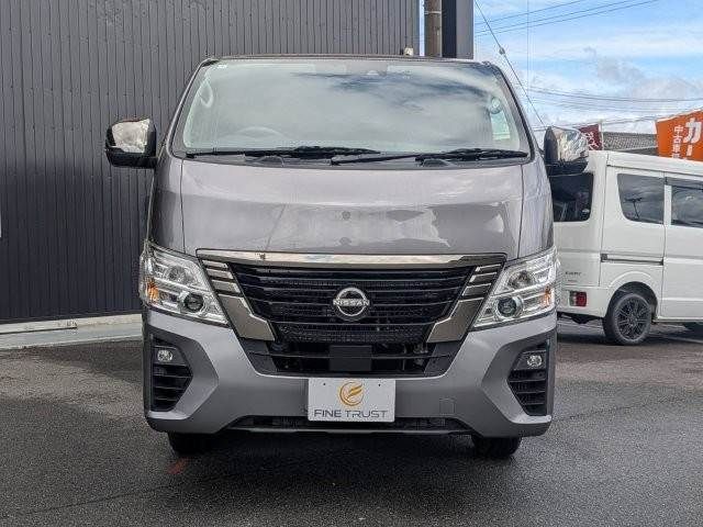 CARAVAN van 2WD