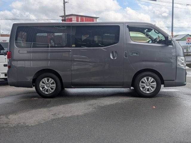 CARAVAN van 2WD
