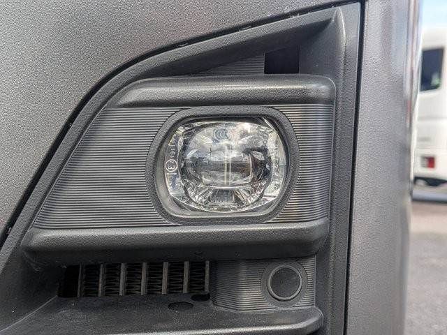 CARAVAN van 2WD