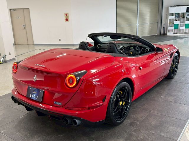 FERRARI California T