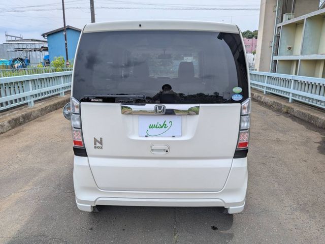 N BOX