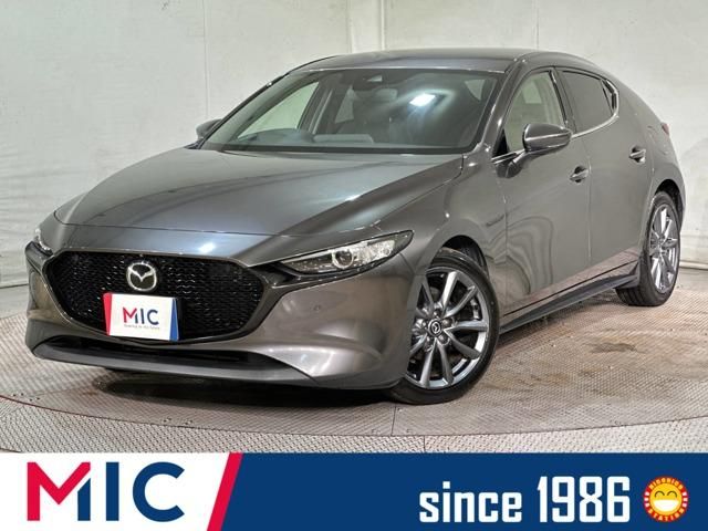 MAZDA3 FASTBACK