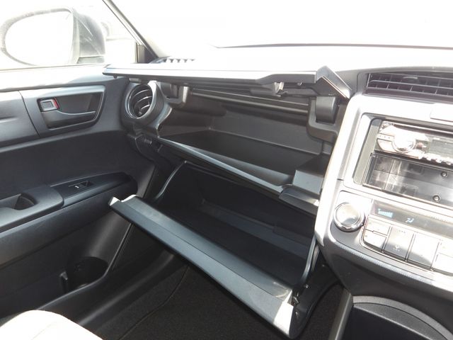 COROLLA FIELDER HYBRID