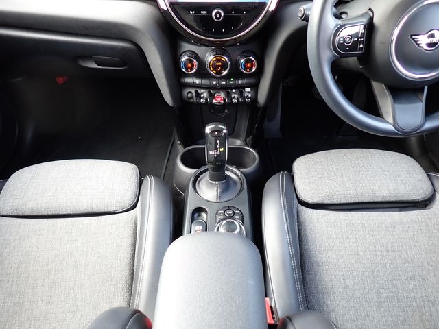 MINI COOPER D 5DOOR