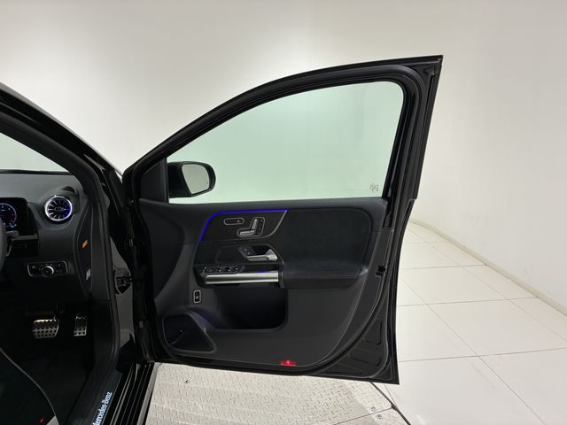 MERCEDES BENZ B class