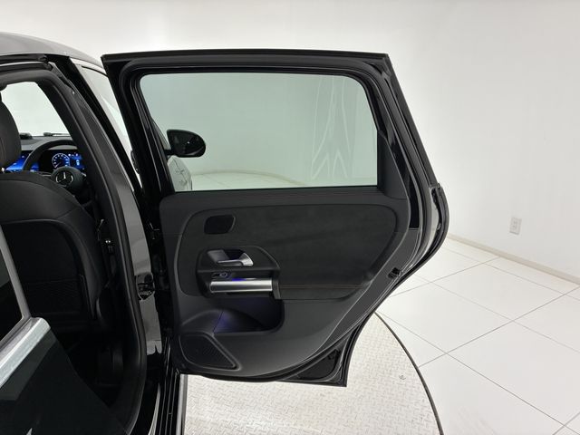 MERCEDES BENZ B class
