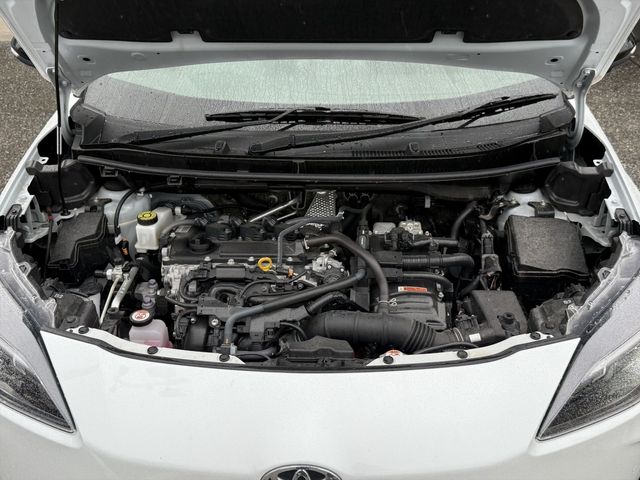 YARIS CROSS HYBRID