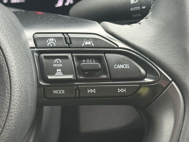 YARIS CROSS HYBRID